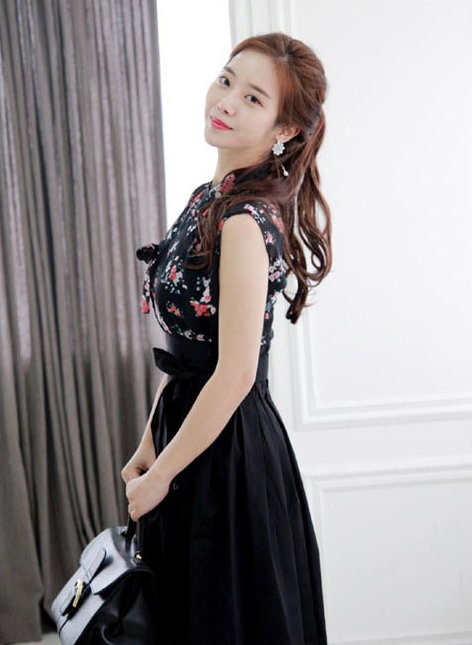 Elegant Contrast Floral Bodice High-Waist Midi Skirt Dress Style - Image 2