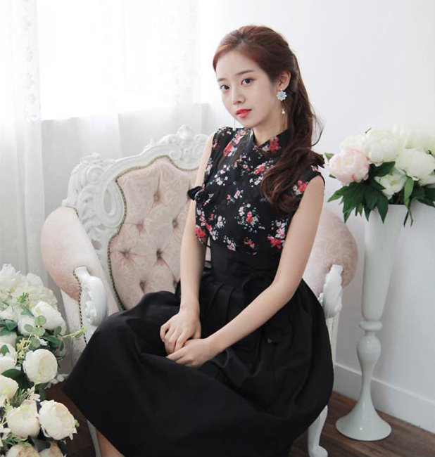 Elegant Contrast Floral Bodice High-Waist Midi Skirt Dress Style - Image 3