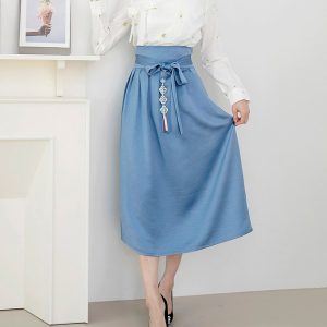 Elegant High-Waist Tie Belt Midi Skirt with Tassel Accent in Soft Blue