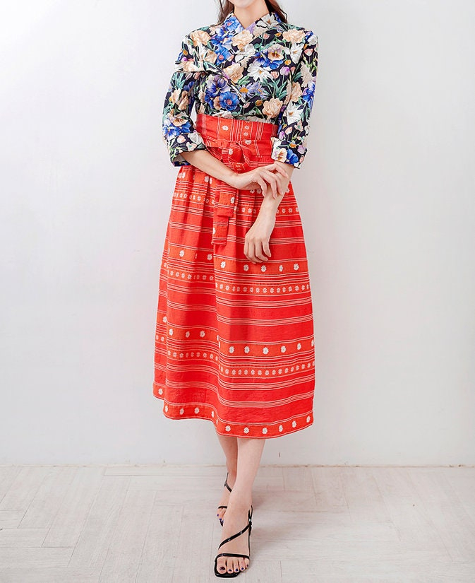 Vibrant Ethnic Stripe High-Waist Midi Skirt with Tie Belt - Image 2