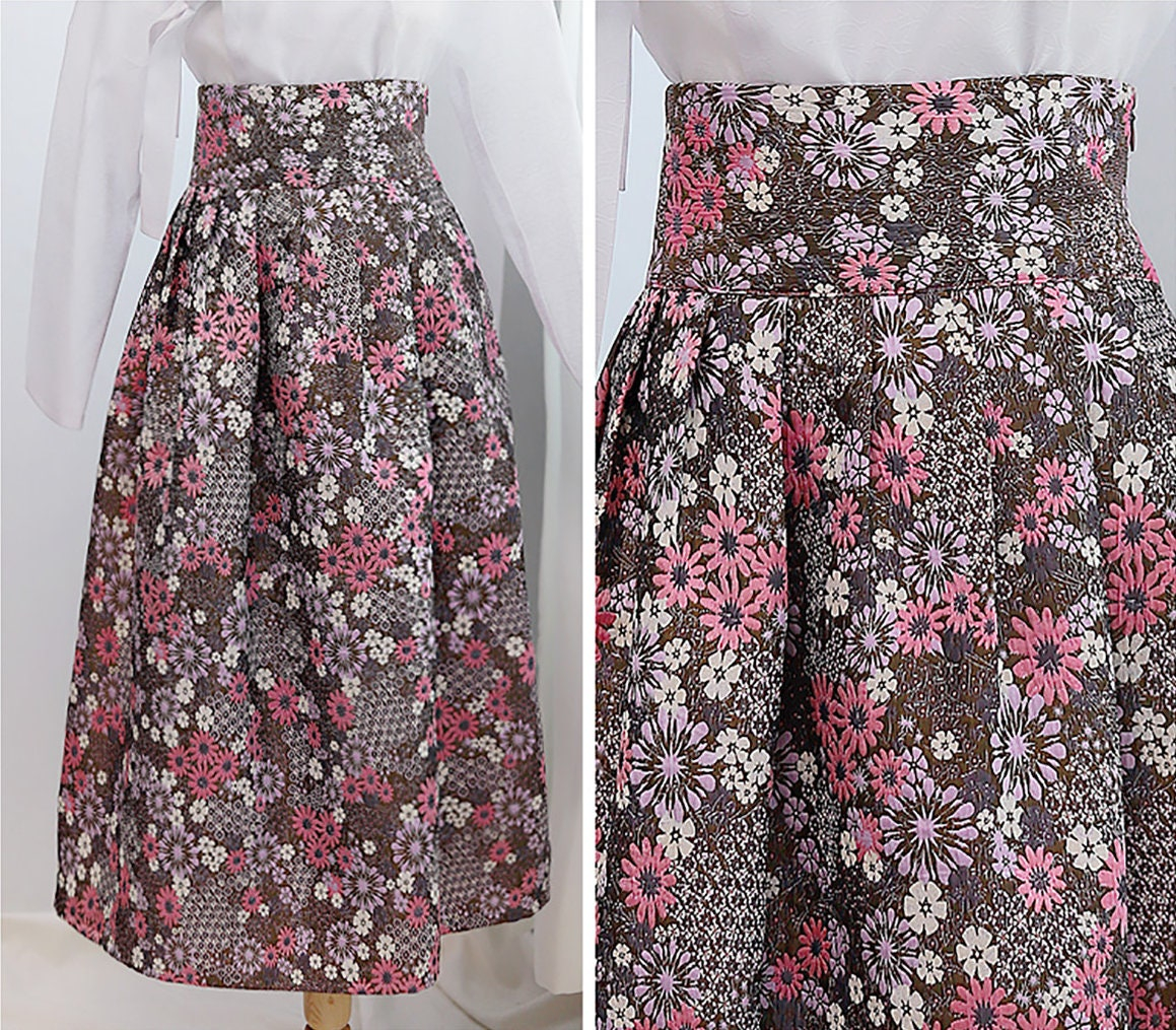 Vintage Floral Print High-Waist Midi Skirt with Tassel Tie Belt - Image 4