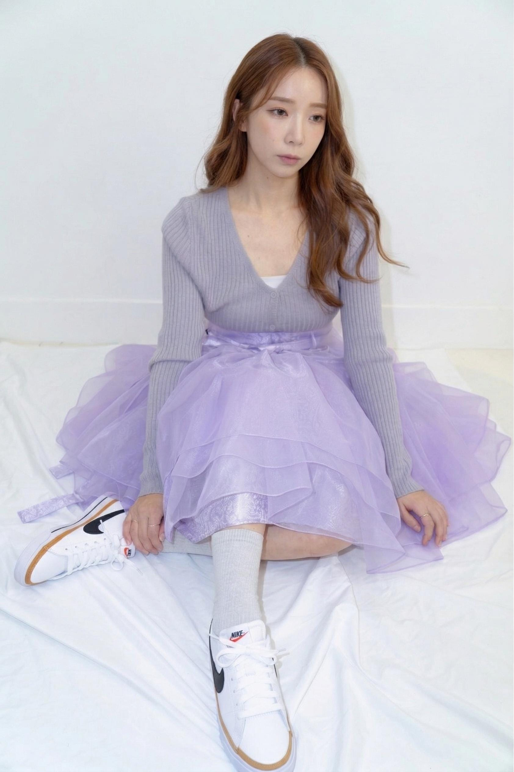 Dreamy Layered Tulle Midi Skirt in Lavender with High-Waist Design - Image 4