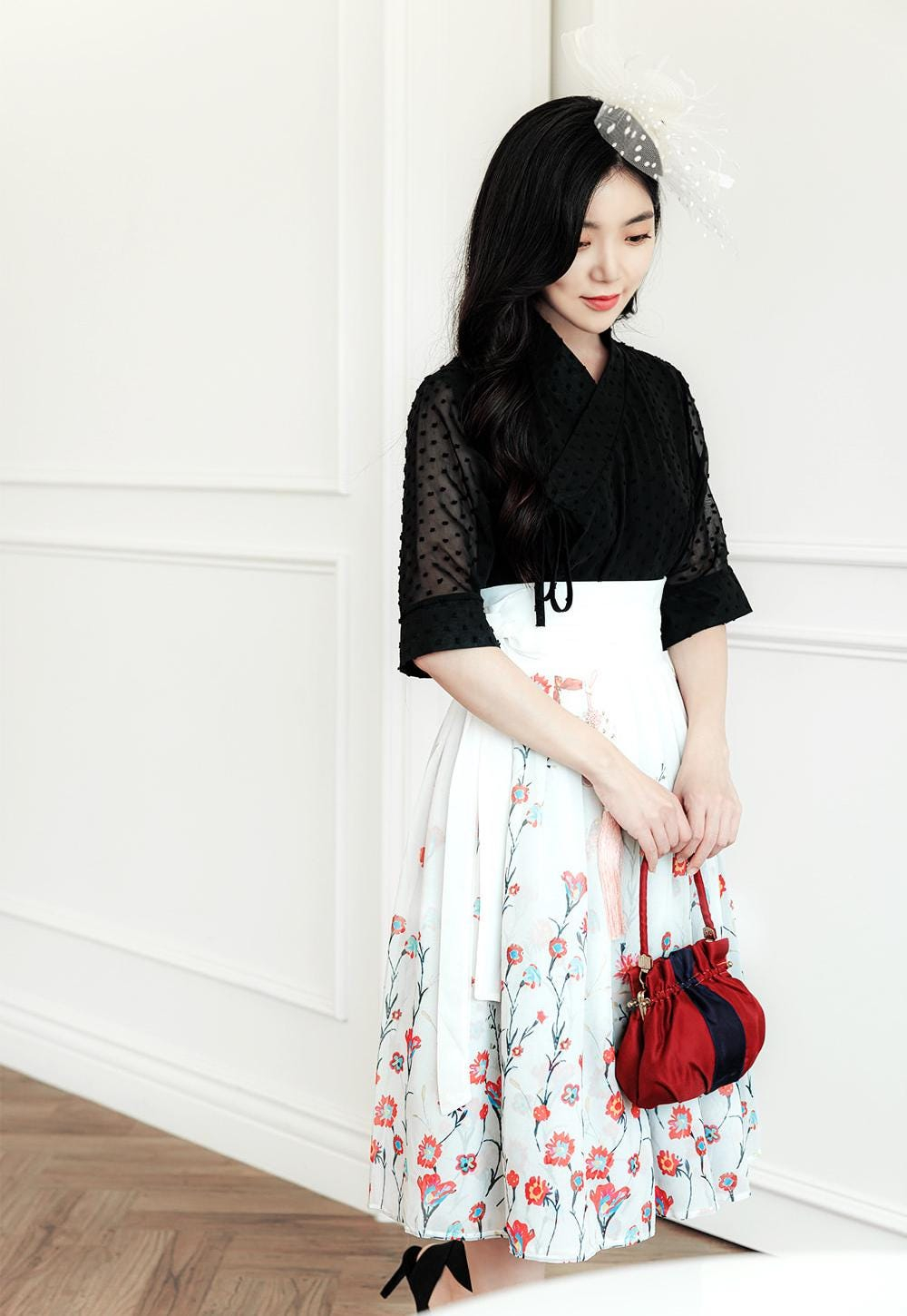 Elegant Floral Embroidered High-Waist Midi Skirt with Sheer Overlay - Image 3