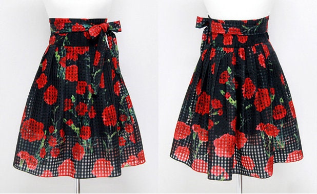 Elegant Rose Print Mesh Mini Skirt with High-Waist Design - Image 4