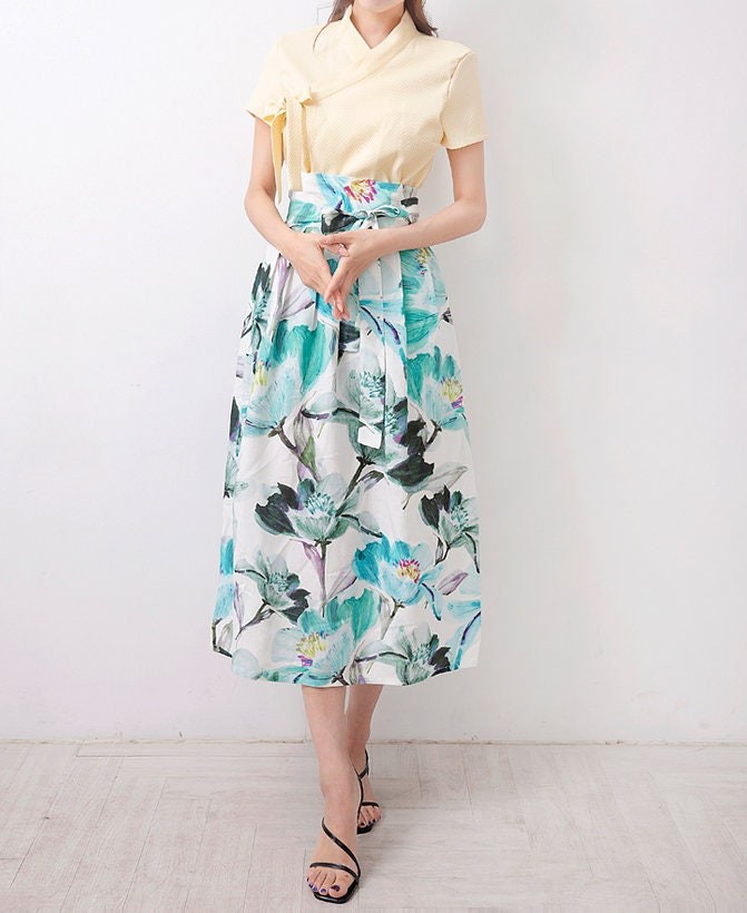 Fresh Botanical Floral High-Waist Midi Skirt with Tie Belt