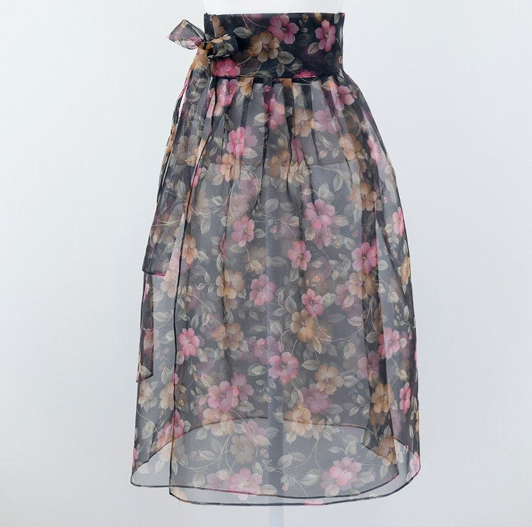 Romantic Sheer Floral Mesh Mini Skirt with High-Waist Design - Image 2